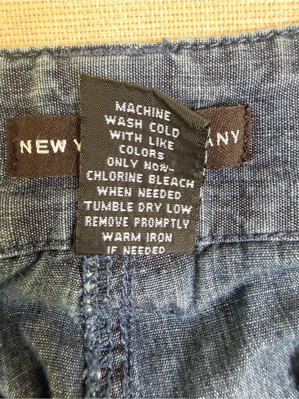 New York & Company Soft "Denim Like" Utility Shorts Dark Wash - Size 8 - Picture 5 of 7